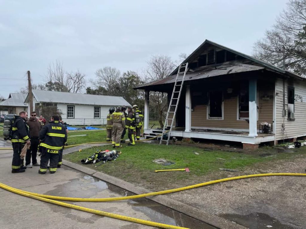 Multiple Fire Departments Battle Franklin House Fire – KQKI News